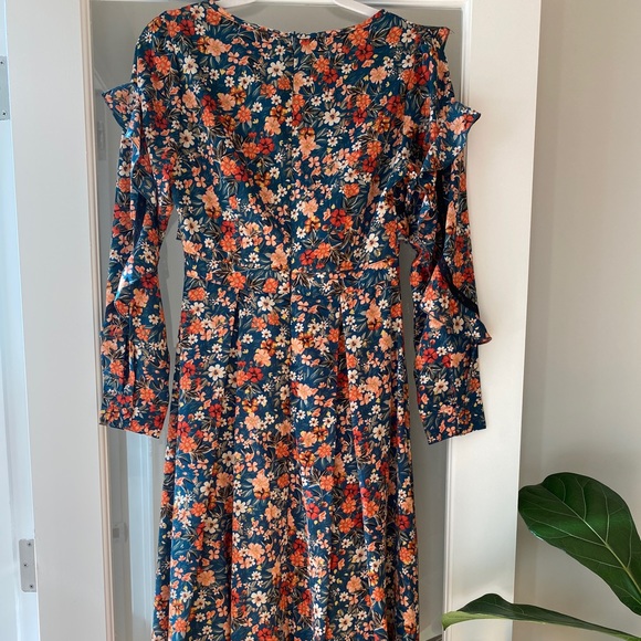 Ivy City Co Naomi Dress - Picture 5 of 11